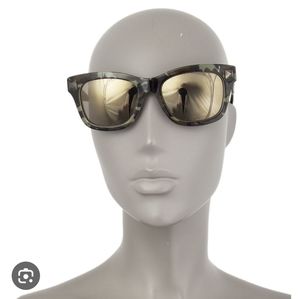 Valentino resin camo wayfarer silver mirrored sunglasses 👓